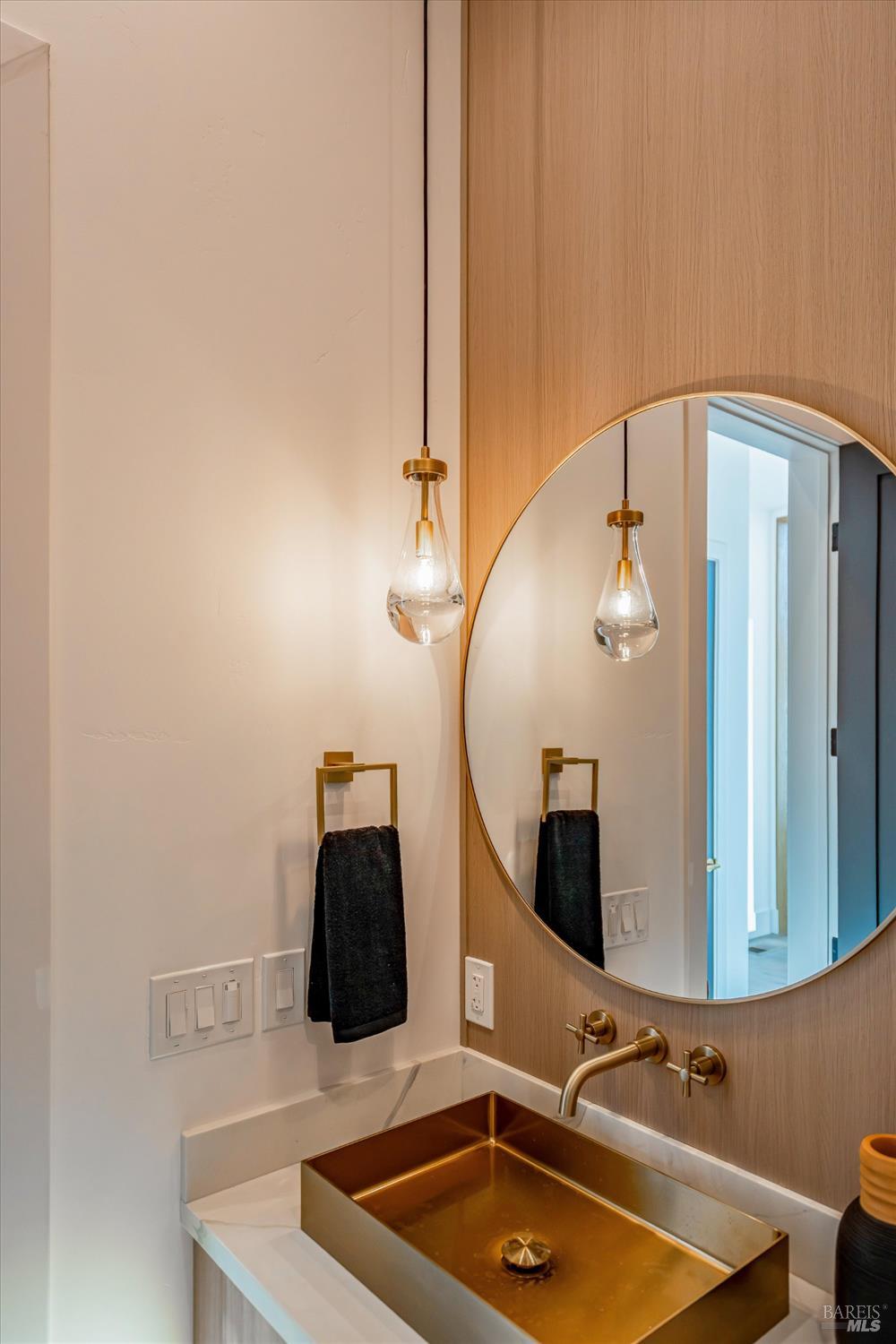 Detail Gallery Image 50 of 99 For 1580 Clear Ridge Dr, Healdsburg,  CA 95448 - 4 Beds | 4/1 Baths