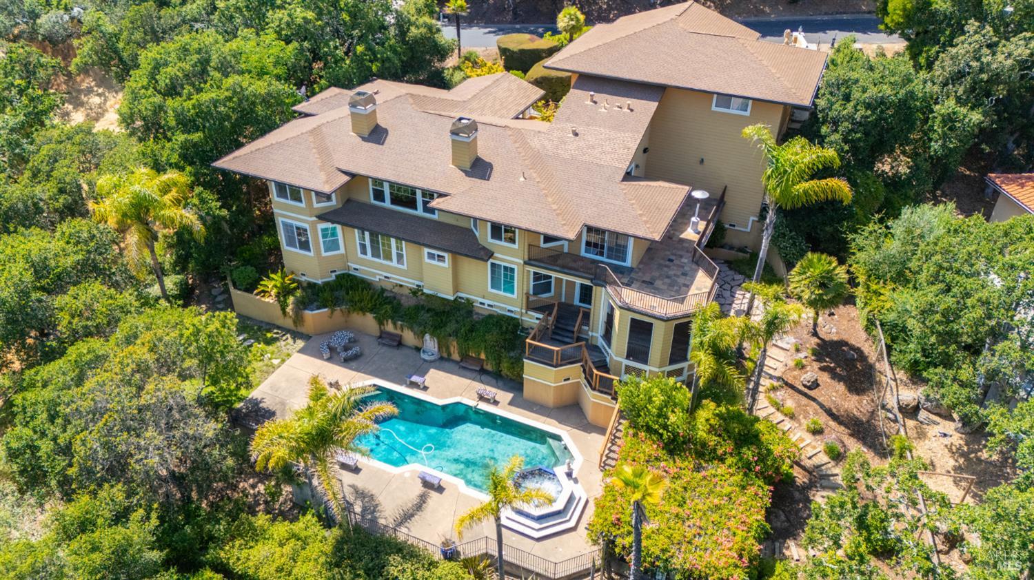 Detail Gallery Image 56 of 74 For 6 Leona Dr, San Rafael,  CA 94903 - 4 Beds | 3/1 Baths