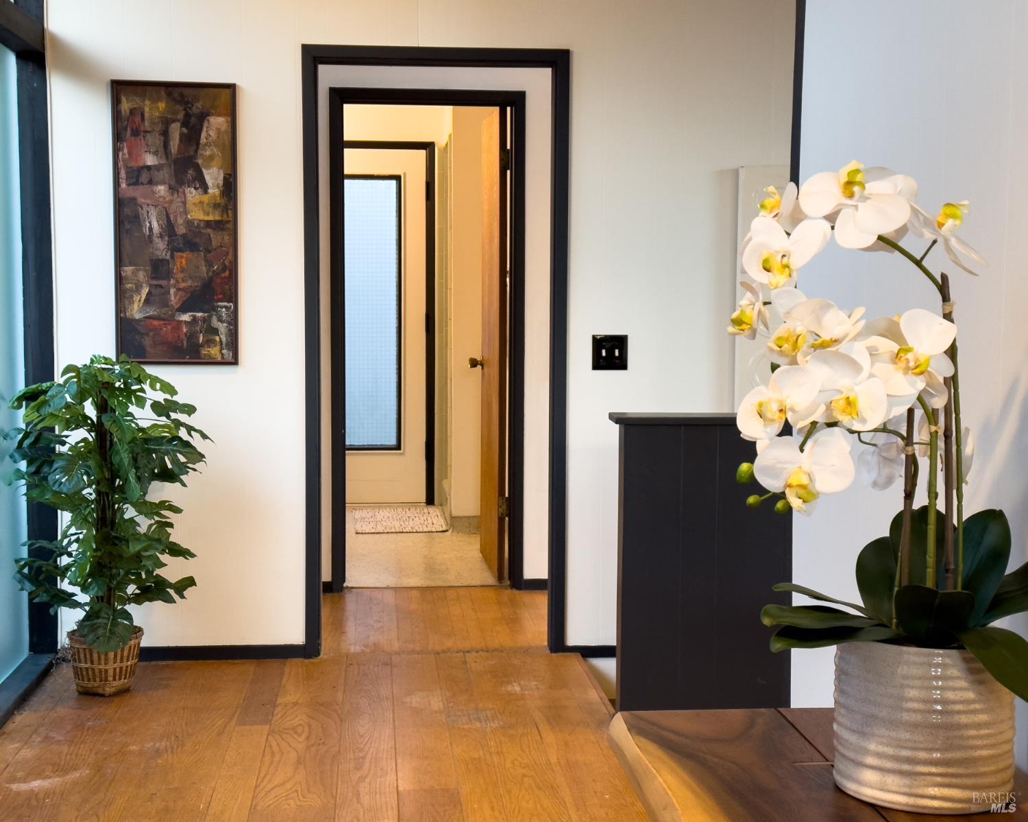 Detail Gallery Image 34 of 51 For 213 Cleveland Ct, Mill Valley,  CA 94941 - 2 Beds | 2 Baths