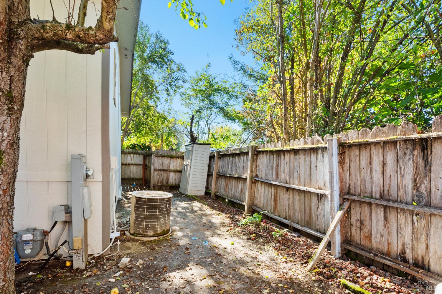 Detail Gallery Image 25 of 29 For 225 Magnolia Ave, Santa Rosa,  CA 95407 - 3 Beds | 2 Baths