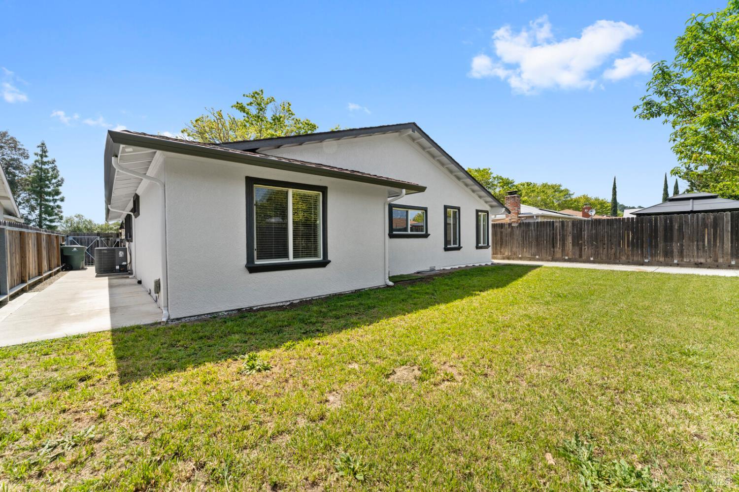 Detail Gallery Image 57 of 71 For 1649 California Dr, Vacaville,  CA 95687 - 5 Beds | 2/1 Baths