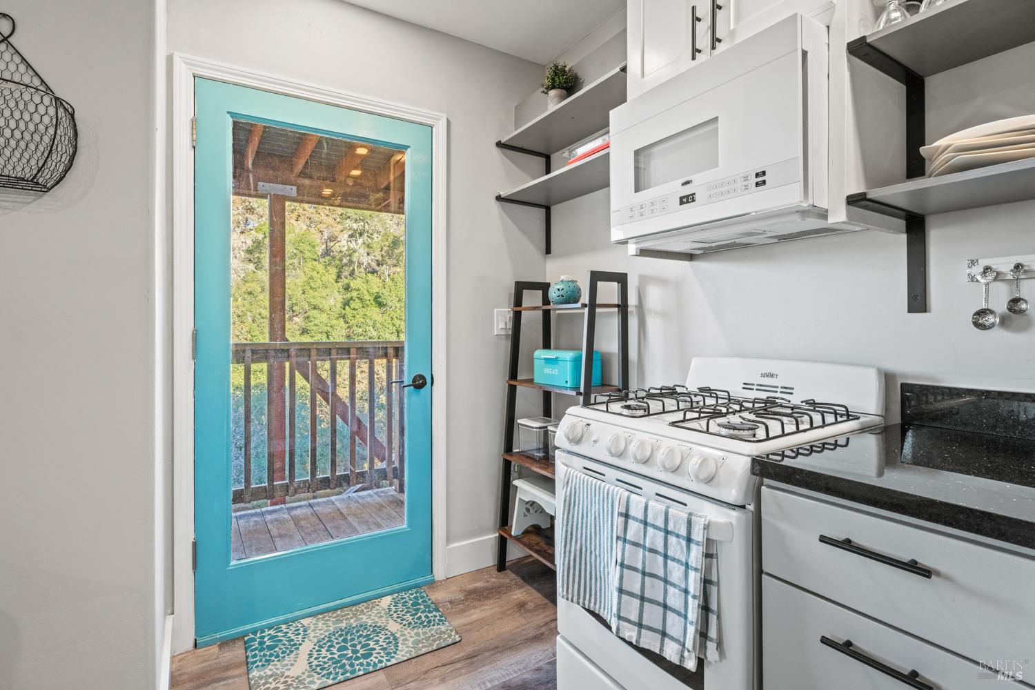 Detail Gallery Image 29 of 41 For 531 Tehuacan Rd, Ukiah,  CA 95482 - 4 Beds | 3 Baths