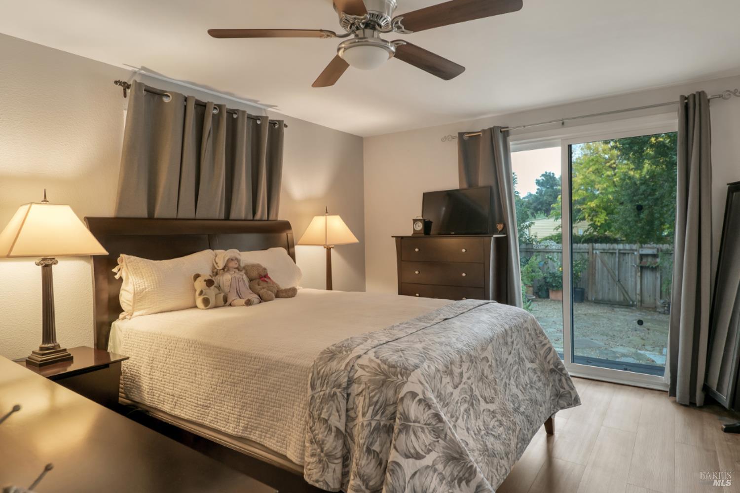 Detail Gallery Image 14 of 32 For 90 Vista Cir, Sonoma,  CA 95476 - 3 Beds | 2 Baths