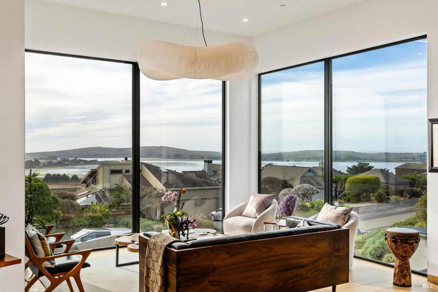 Detail Gallery Image 17 of 95 For 1536 Sea Way, Bodega Bay,  CA 94923 - 4 Beds | 4/1 Baths