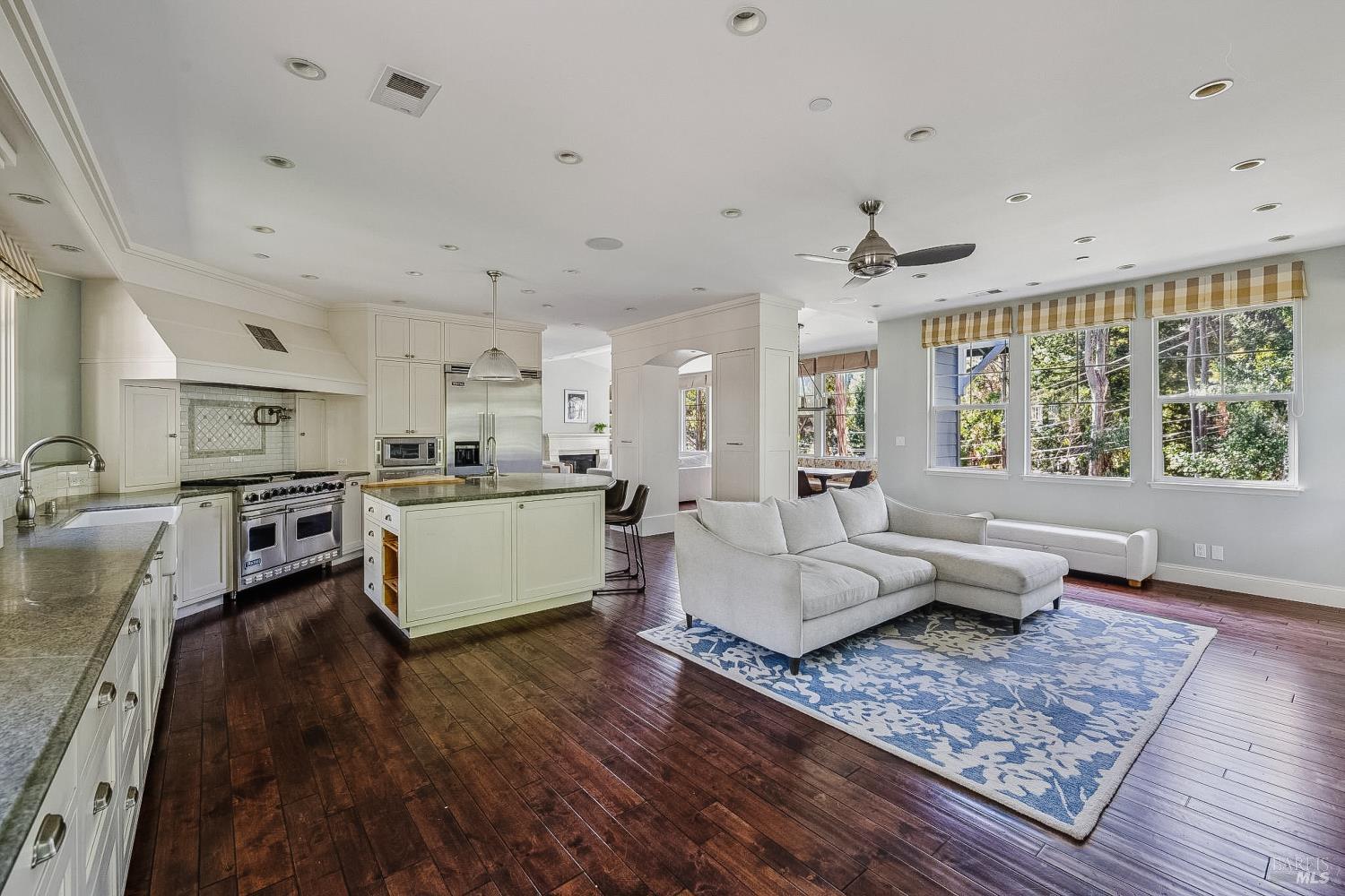 Detail Gallery Image 17 of 58 For 529 Alta Way, Mill Valley,  CA 94941 - 4 Beds | 2/1 Baths