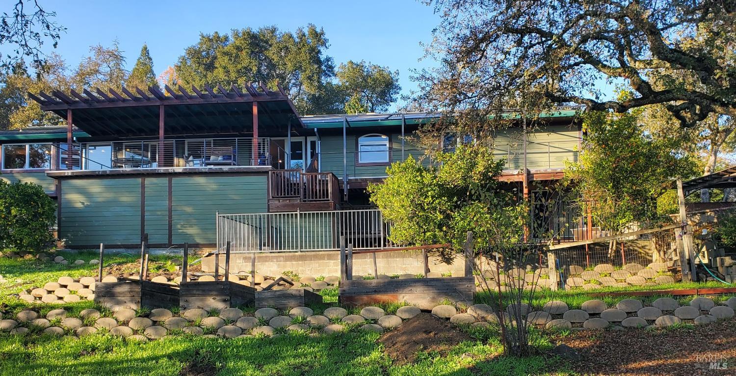 Detail Gallery Image 2 of 92 For 3778 Burke Pl, Sonoma,  CA 95476 - 4 Beds | 2/1 Baths