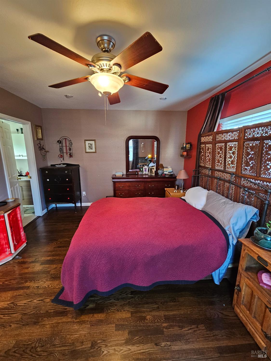 Detail Gallery Image 29 of 36 For 3030 Dohr St, Berkeley,  CA 94702 - 4 Beds | 2 Baths