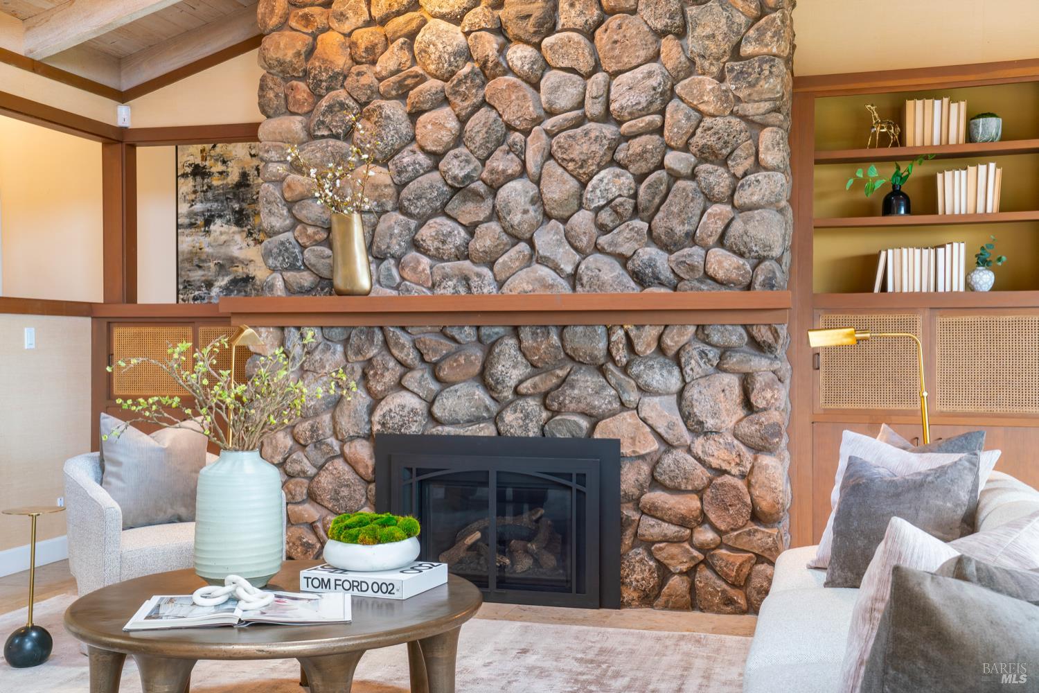 Detail Gallery Image 6 of 39 For 522 Meadowood Ln, Saint Helena,  CA 94574 - 2 Beds | 3 Baths