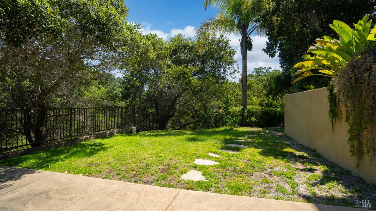 Detail Gallery Image 73 of 74 For 6 Leona Dr, San Rafael,  CA 94903 - 4 Beds | 3/1 Baths