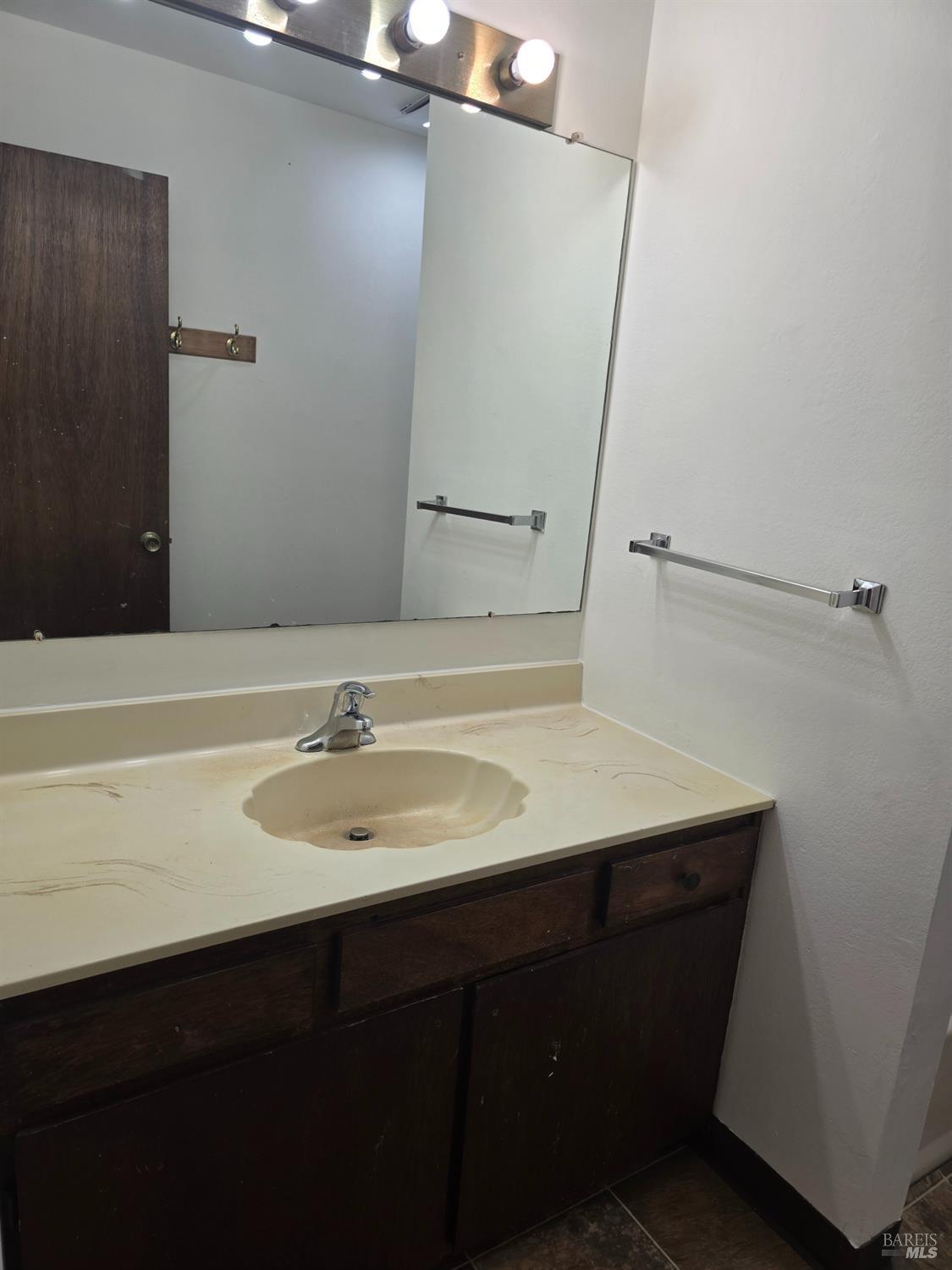 Detail Gallery Image 25 of 28 For 2738 Sonoma St, Napa,  CA 94558 - – Beds | – Baths