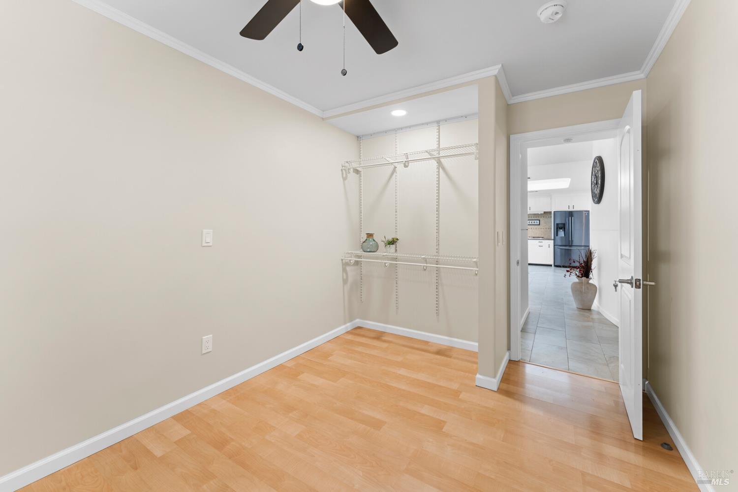 Detail Gallery Image 31 of 71 For 1649 California Dr, Vacaville,  CA 95687 - 5 Beds | 2/1 Baths