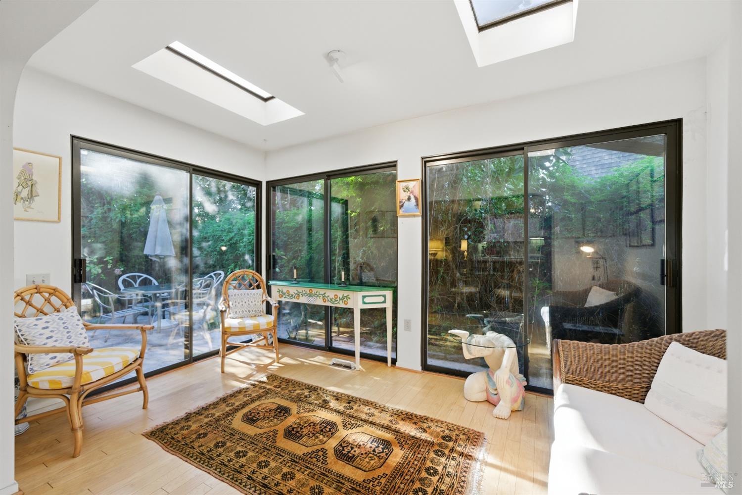 Detail Gallery Image 15 of 32 For 1339 Mission Dr, Sonoma,  CA 95476 - 2 Beds | 2 Baths