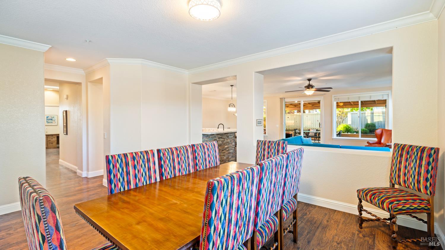 Detail Gallery Image 19 of 50 For 303 Clover Springs Dr, Cloverdale,  CA 95425 - 2 Beds | 2 Baths