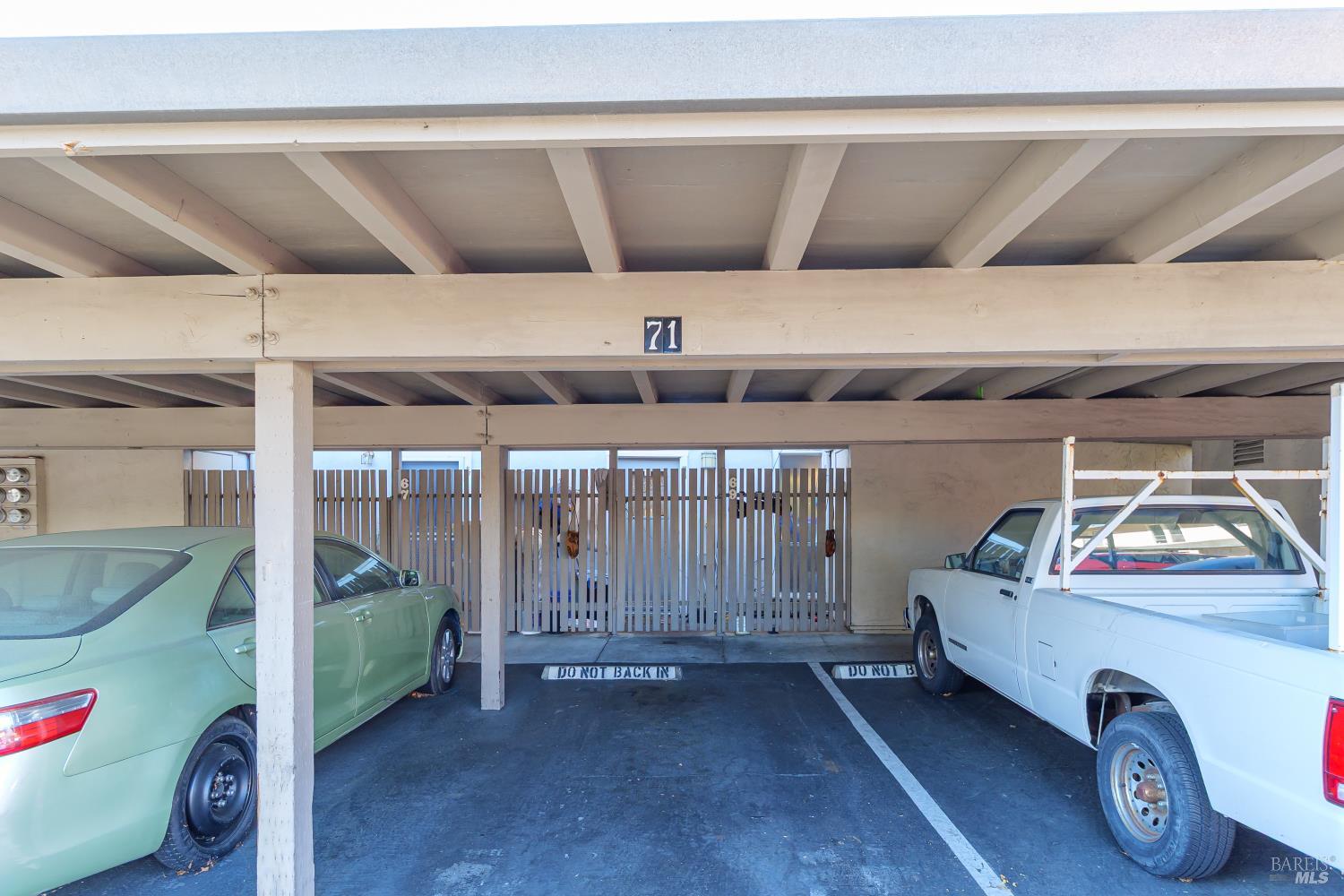 Detail Gallery Image 22 of 28 For 71 Roundtree Blvd, San Rafael,  CA 94903 - 2 Beds | 1/1 Baths