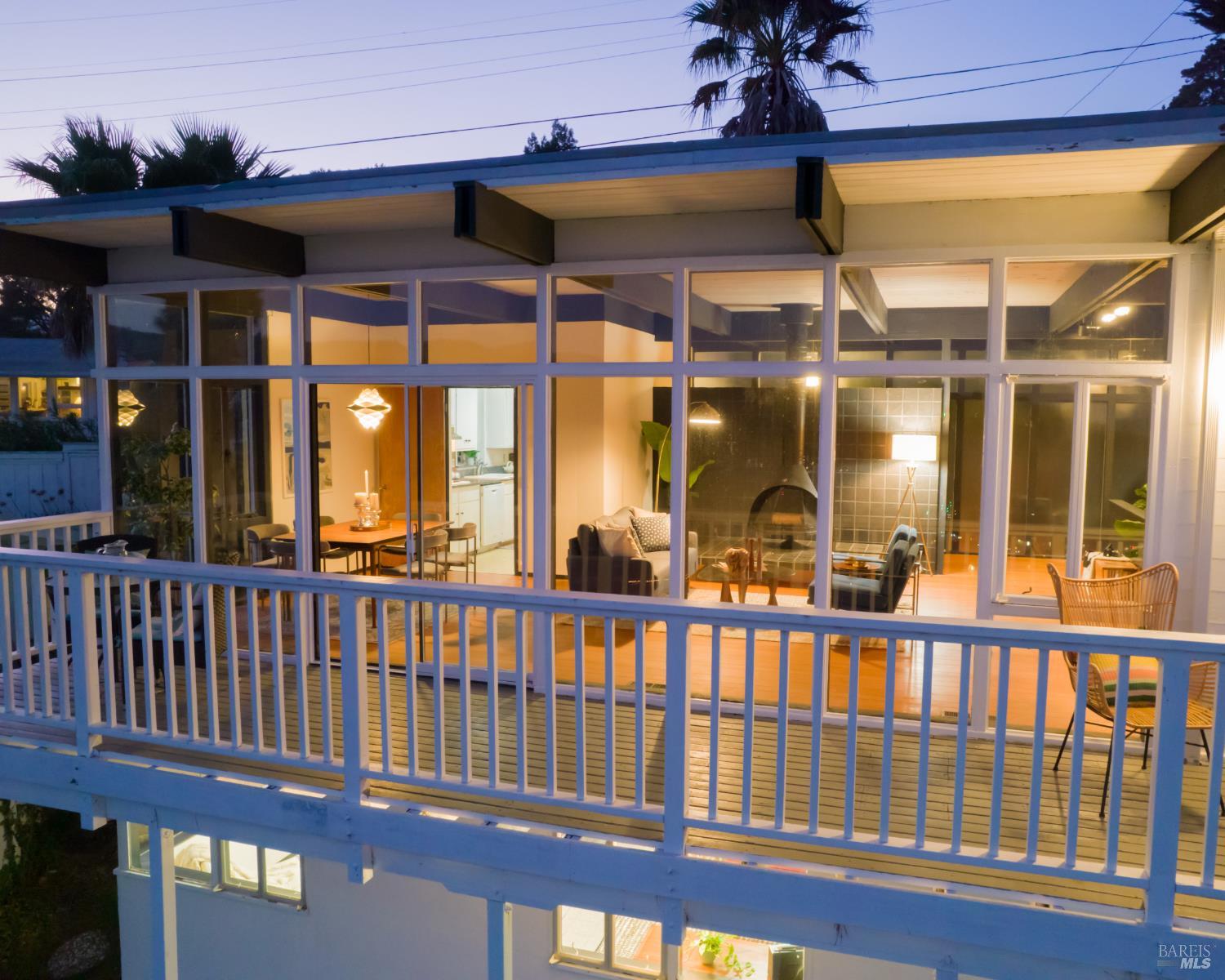 Detail Gallery Image 20 of 51 For 213 Cleveland Ct, Mill Valley,  CA 94941 - 2 Beds | 2 Baths