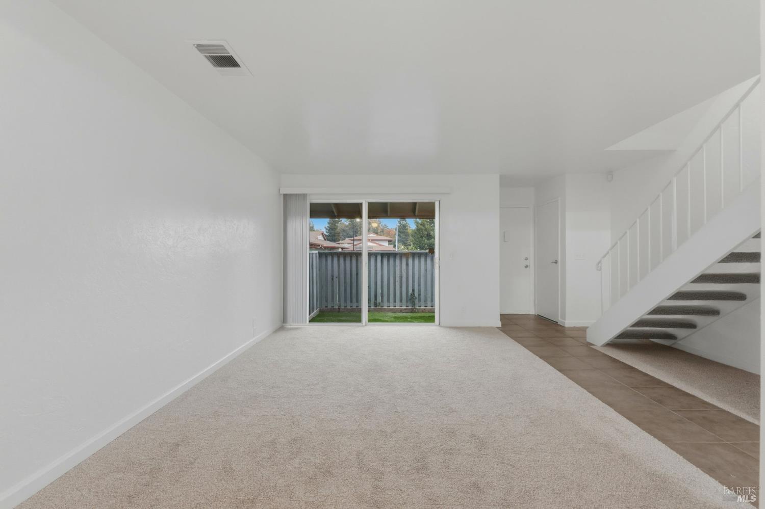 Detail Gallery Image 14 of 34 For 55 Villa Cir, Fairfield,  CA 94533 - 2 Beds | 1/1 Baths