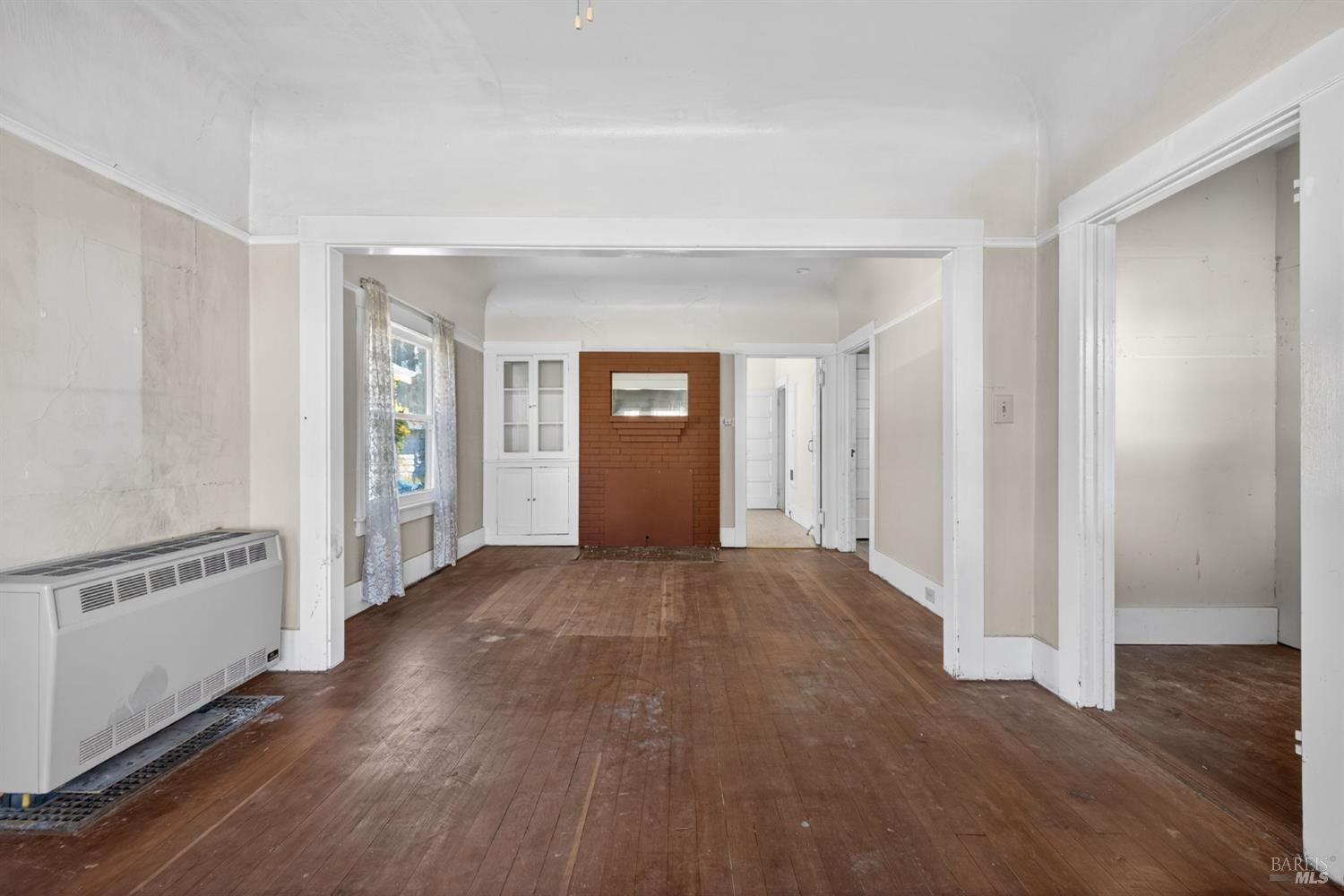 Detail Gallery Image 4 of 32 For 654 Charles St, Santa Rosa,  CA 95404 - 2 Beds | 1 Baths