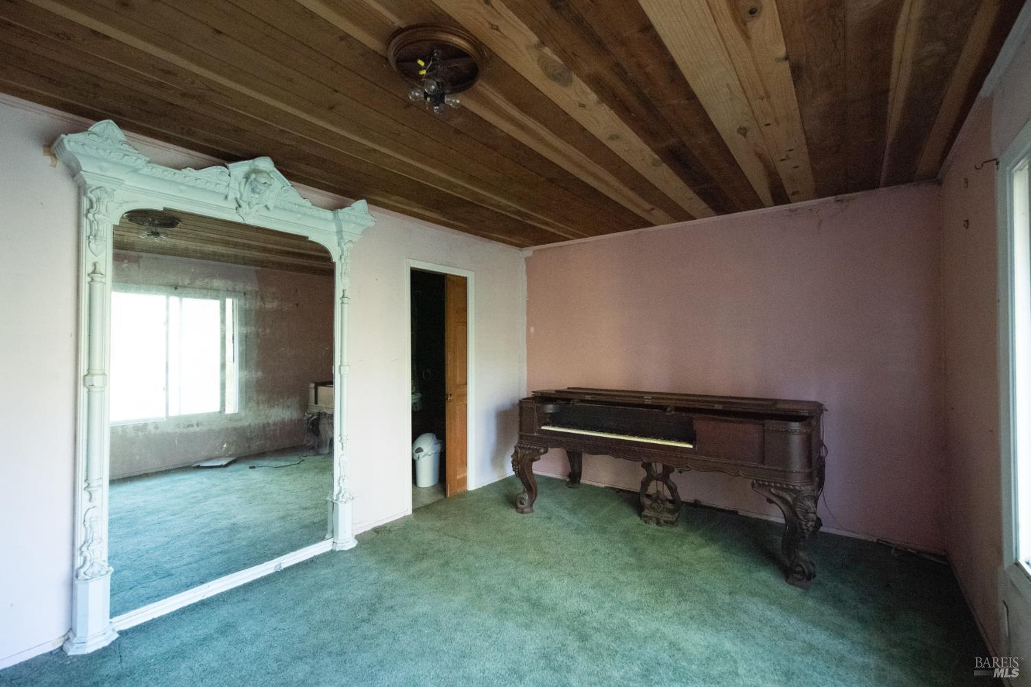 Detail Gallery Image 33 of 77 For 11 Huckleberry Hts, Cazadero,  CA 95421 - 2 Beds | 3 Baths