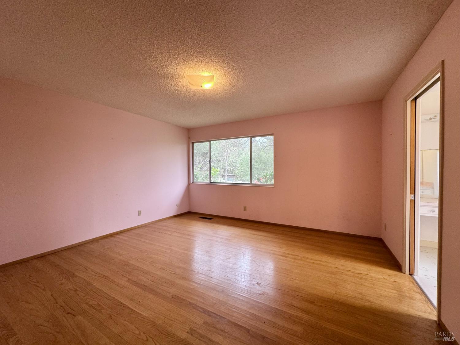 Detail Gallery Image 22 of 31 For 2760 Clifford St, Napa,  CA 94558 - 3 Beds | 2 Baths