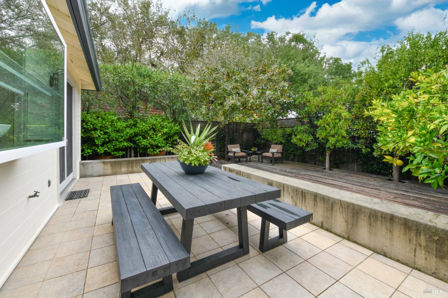 Detail Gallery Image 38 of 44 For 928 Hunt Ave, Saint Helena,  CA 94574 - 3 Beds | 2/1 Baths