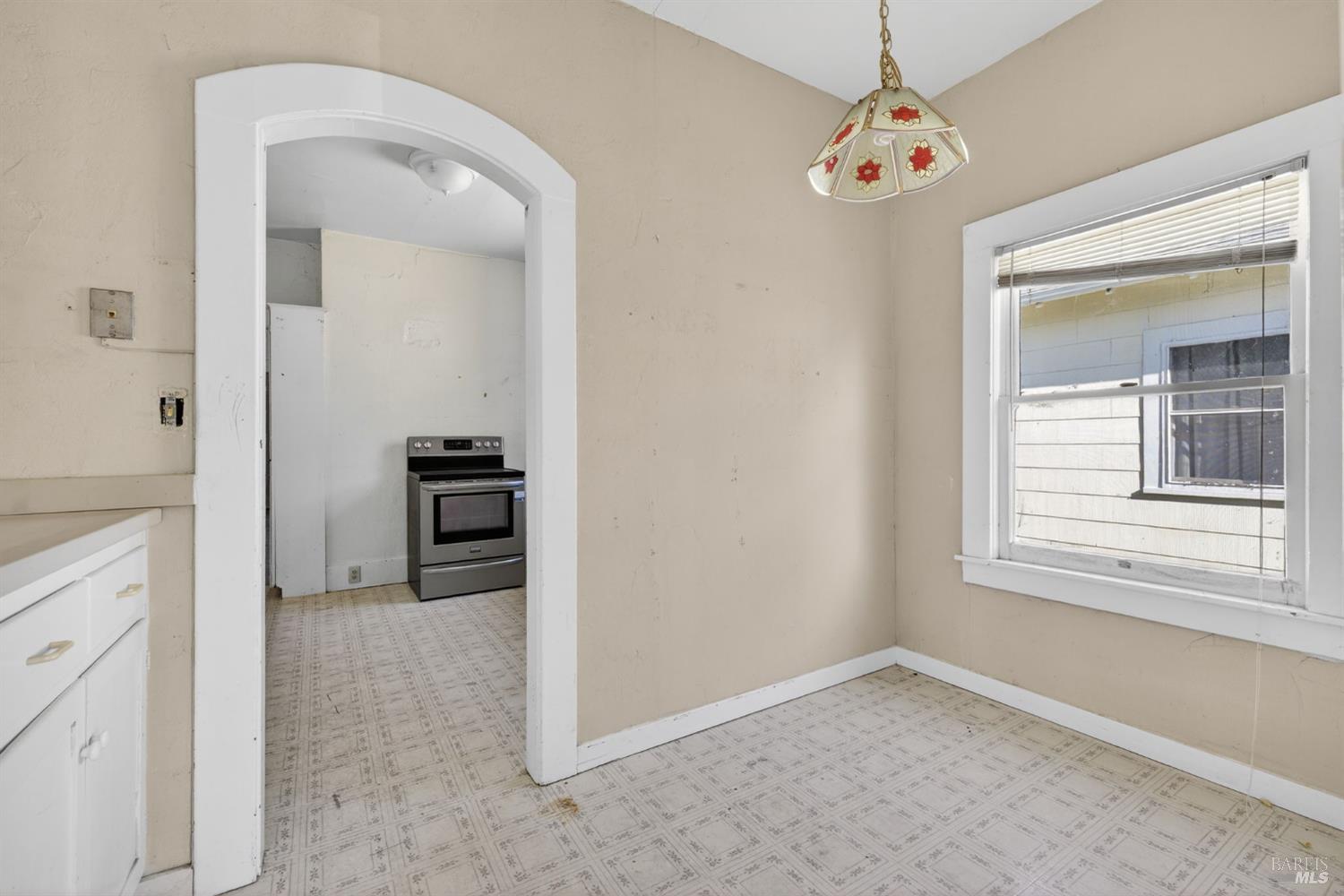 Detail Gallery Image 12 of 32 For 654 Charles St, Santa Rosa,  CA 95404 - 2 Beds | 1 Baths