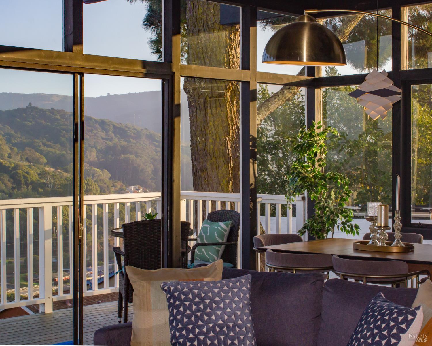 Detail Gallery Image 26 of 51 For 213 Cleveland Ct, Mill Valley,  CA 94941 - 2 Beds | 2 Baths