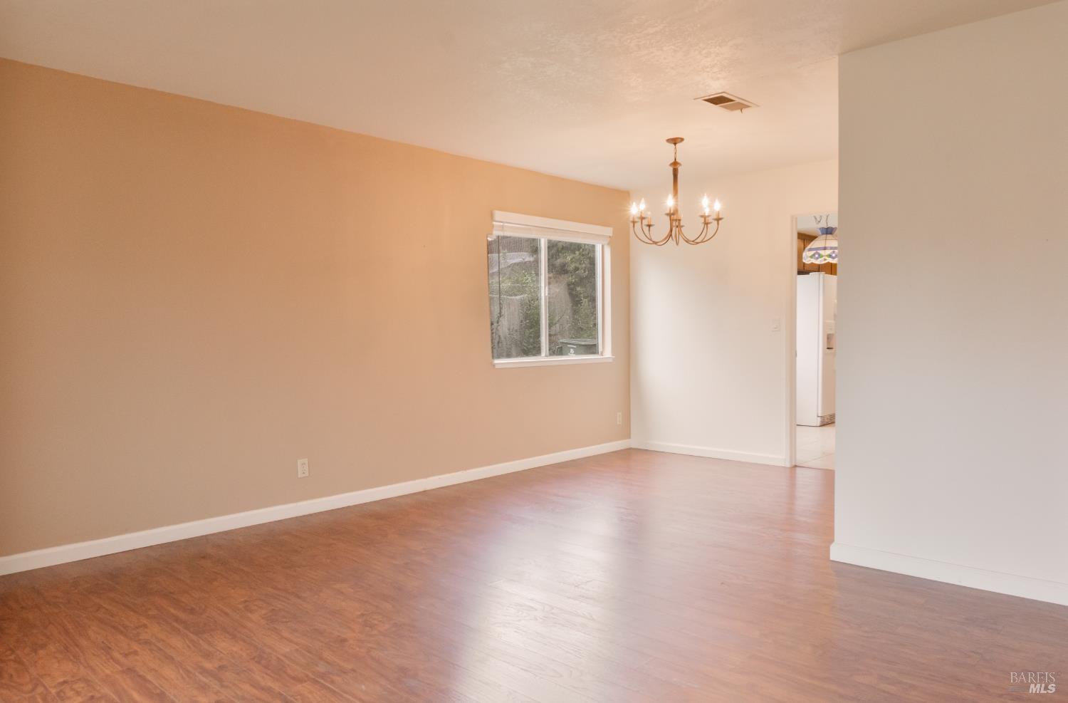 Detail Gallery Image 9 of 48 For 1337 Shea Ter, Vallejo,  CA 94591 - 3 Beds | 2 Baths