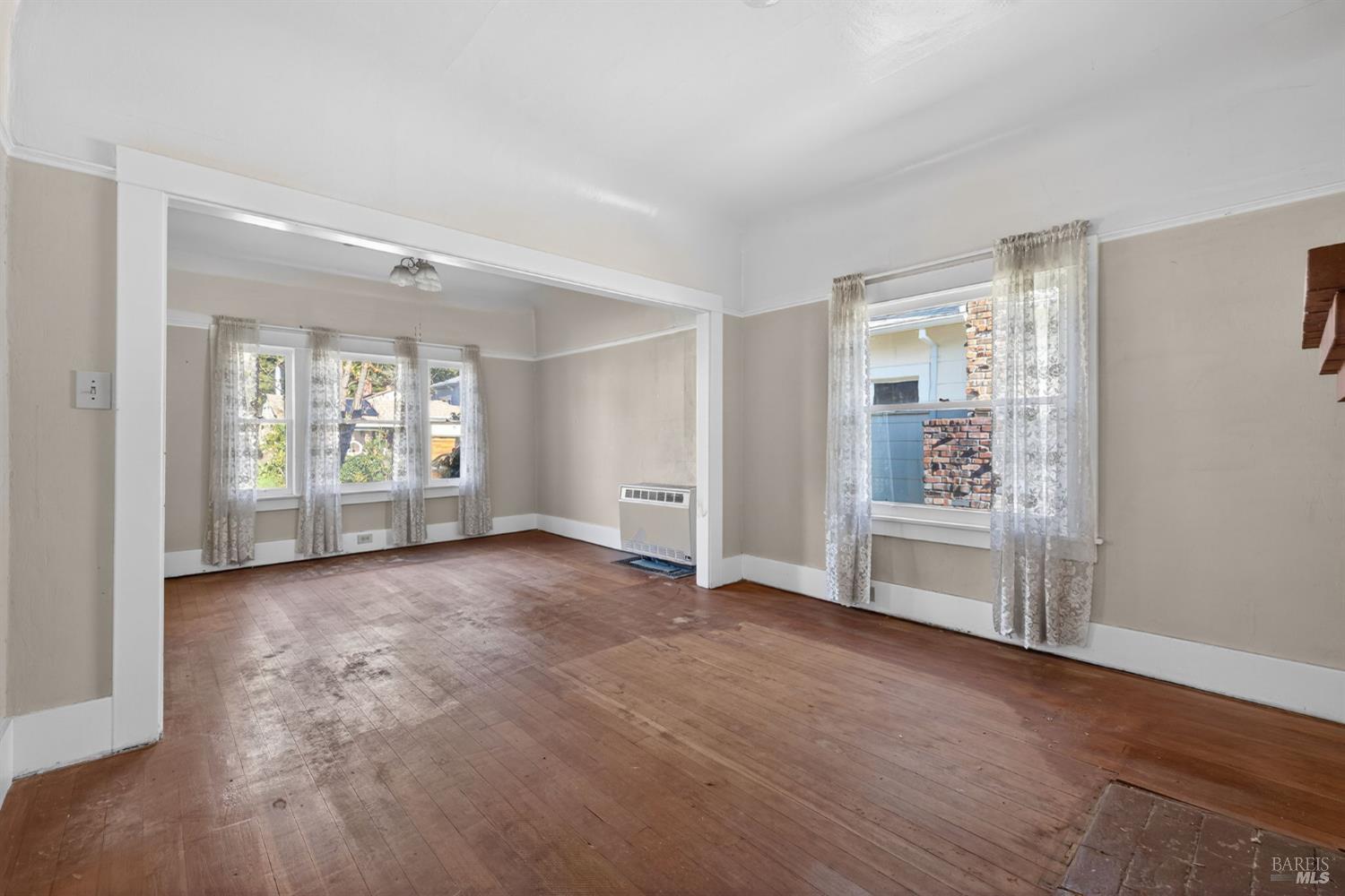 Detail Gallery Image 7 of 32 For 654 Charles St, Santa Rosa,  CA 95404 - 2 Beds | 1 Baths