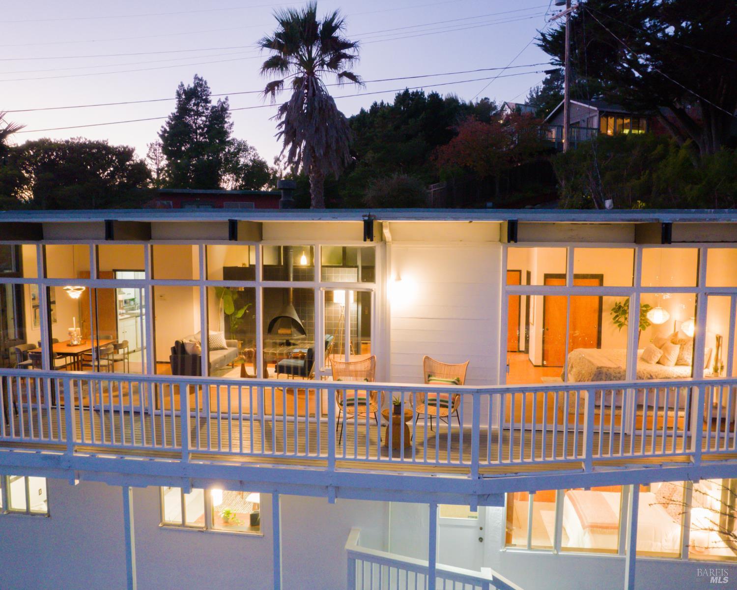 Detail Gallery Image 18 of 51 For 213 Cleveland Ct, Mill Valley,  CA 94941 - 2 Beds | 2 Baths