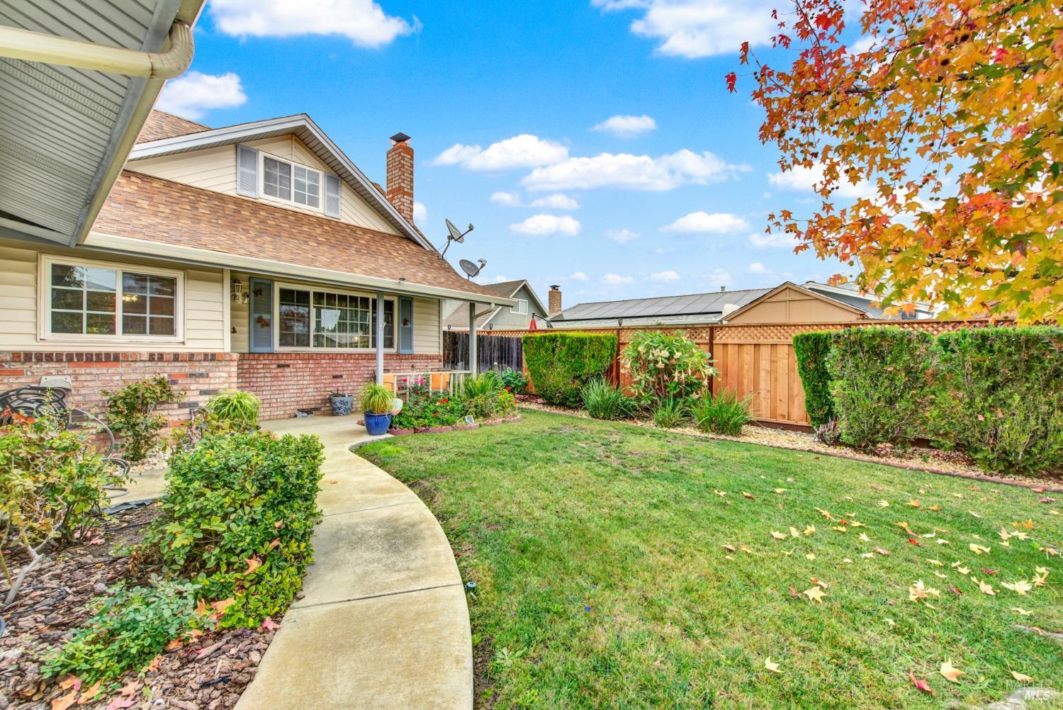 Detail Gallery Image 14 of 78 For 221 Livingston Ave, Vacaville,  CA 95687 - 3 Beds | 2 Baths