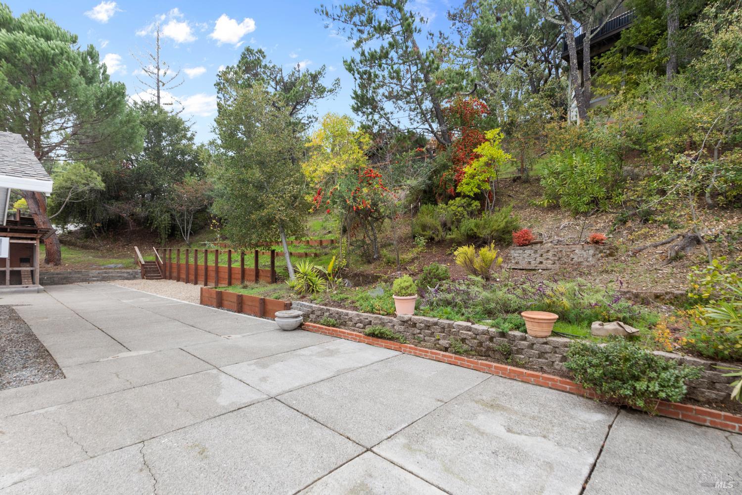 Detail Gallery Image 44 of 58 For 700 Tamarack Dr, San Rafael,  CA 94903 - 3 Beds | 2 Baths