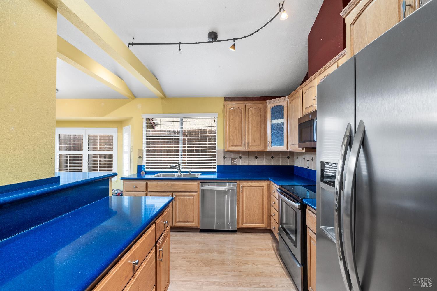 Detail Gallery Image 22 of 41 For 462 Eagle Ln, Vacaville,  CA 95687 - 3 Beds | 2 Baths