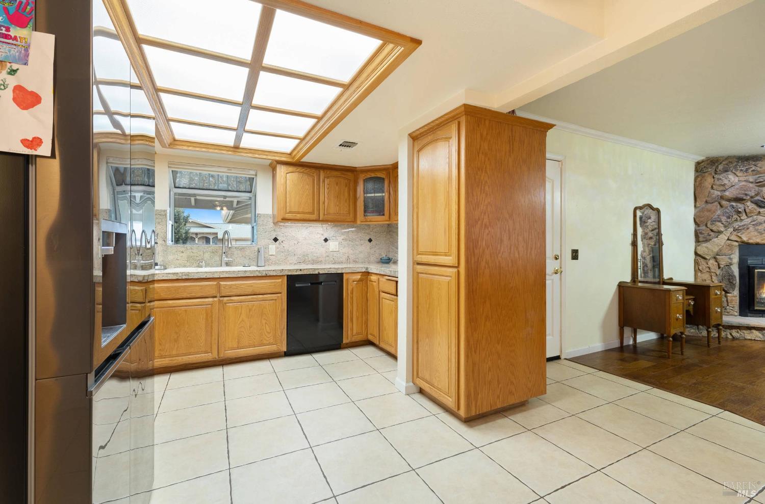 Detail Gallery Image 8 of 45 For 625 Cypress St, Dixon,  CA 95620 - 3 Beds | 2 Baths