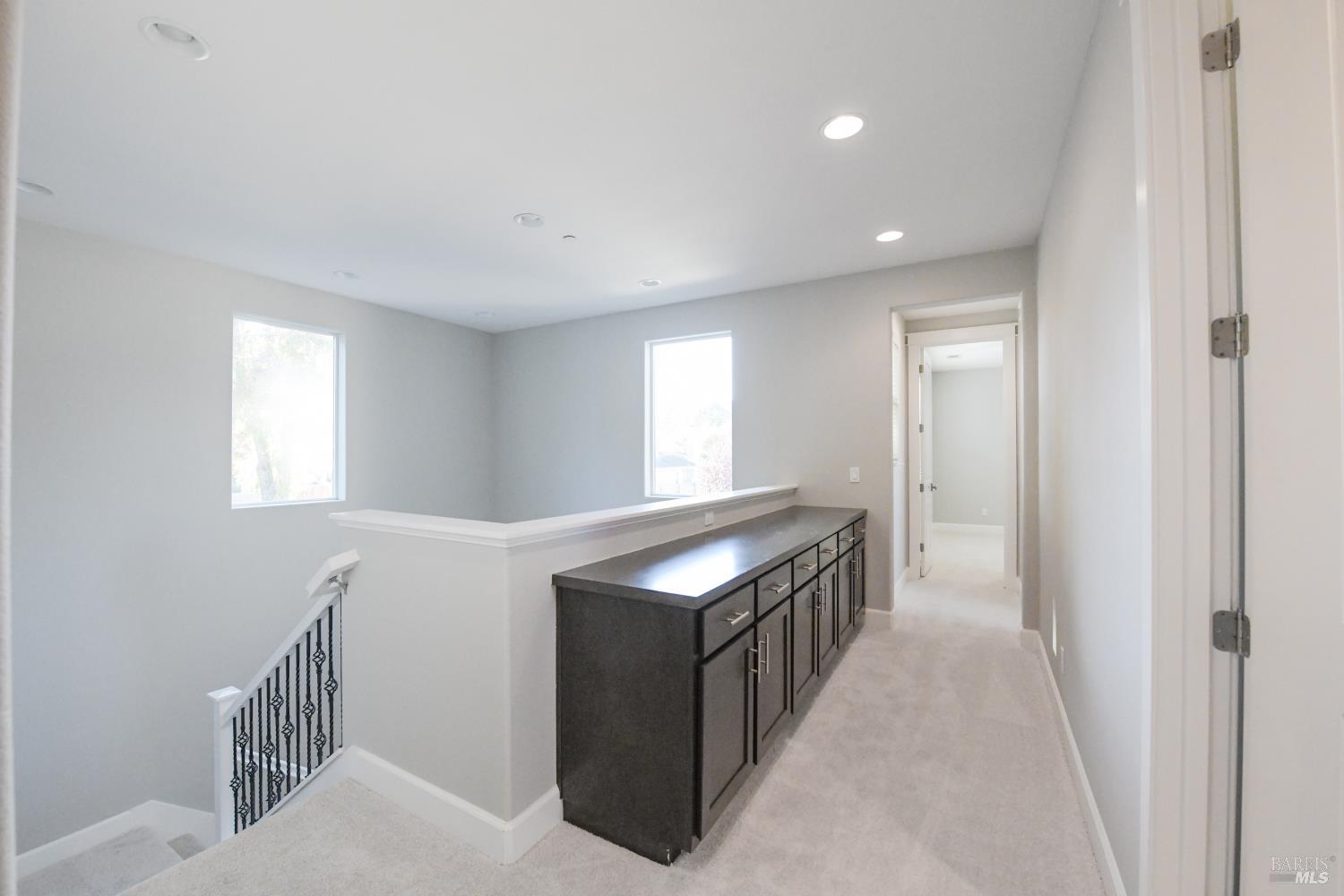 Detail Gallery Image 15 of 33 For 4048 Browns Valley Rd, Napa,  CA 94558 - 4 Beds | 3 Baths