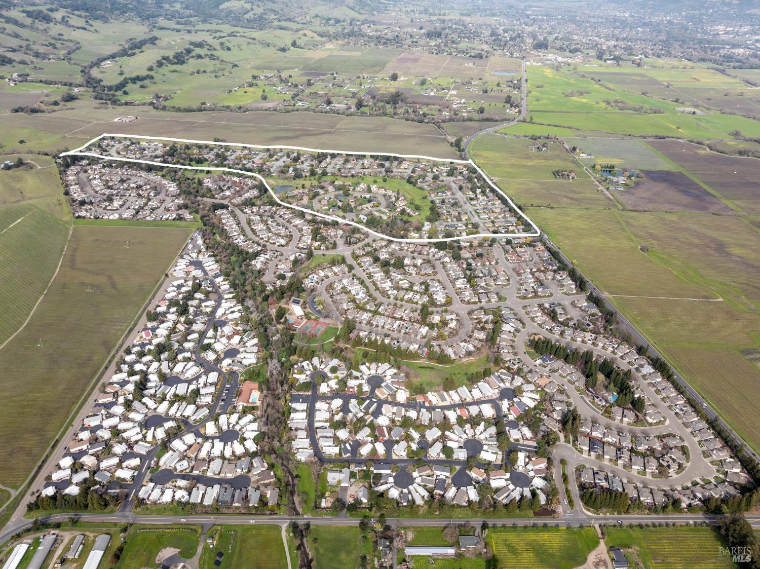 Detail Gallery Image 26 of 32 For 1339 Mission Dr, Sonoma,  CA 95476 - 2 Beds | 2 Baths