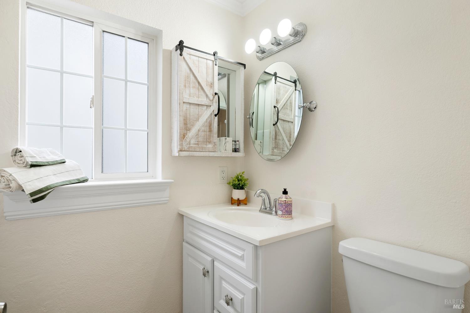 Detail Gallery Image 18 of 28 For 2561 Pacific St, Napa,  CA 94558 - 2 Beds | 1 Baths