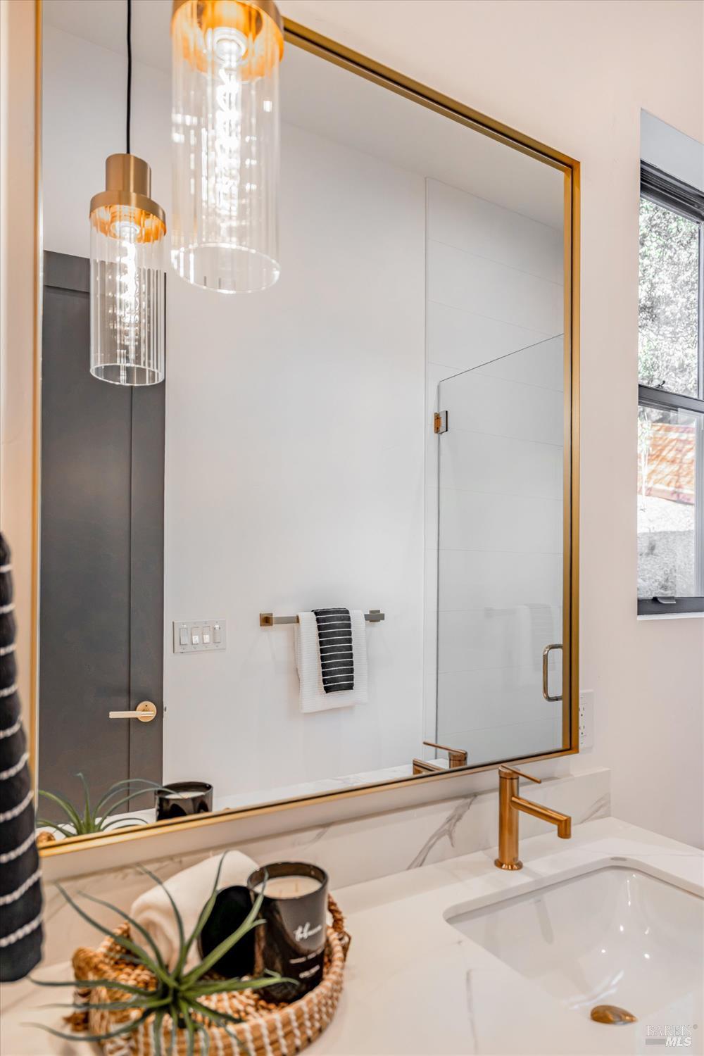 Detail Gallery Image 55 of 99 For 1580 Clear Ridge Dr, Healdsburg,  CA 95448 - 4 Beds | 4/1 Baths