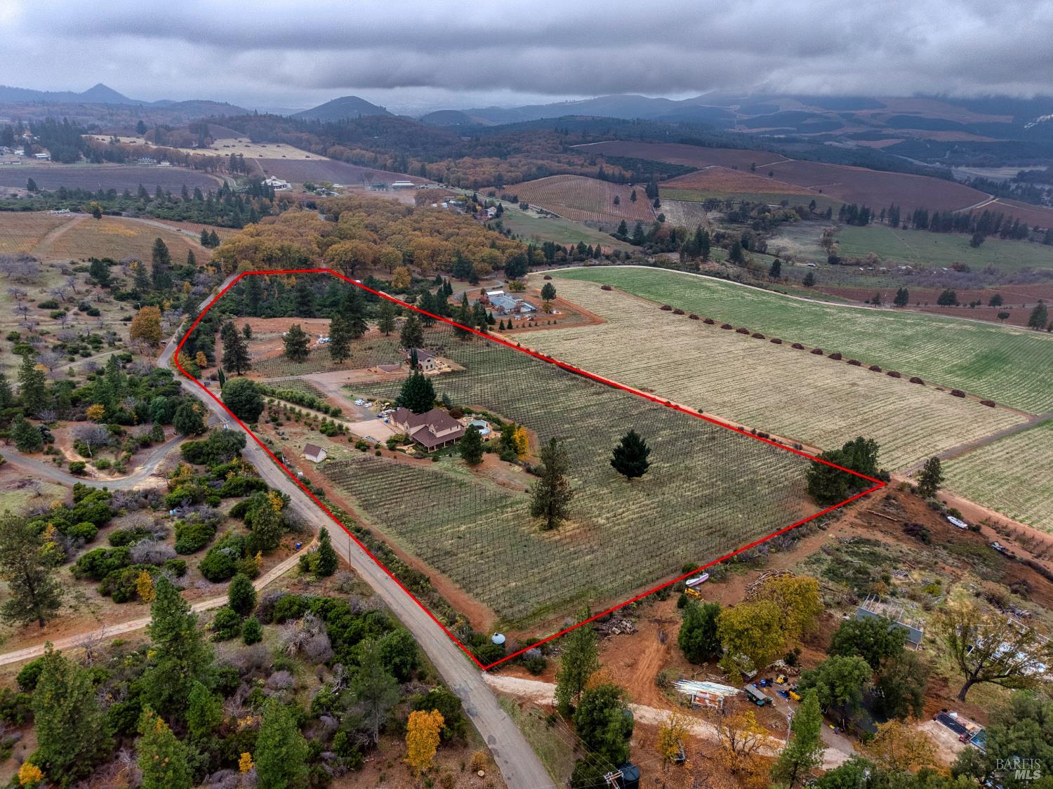 Detail Gallery Image 27 of 87 For 8664 Seigler Springs North Rd, Kelseyville,  CA 95451 - 5 Beds | 5/2 Baths