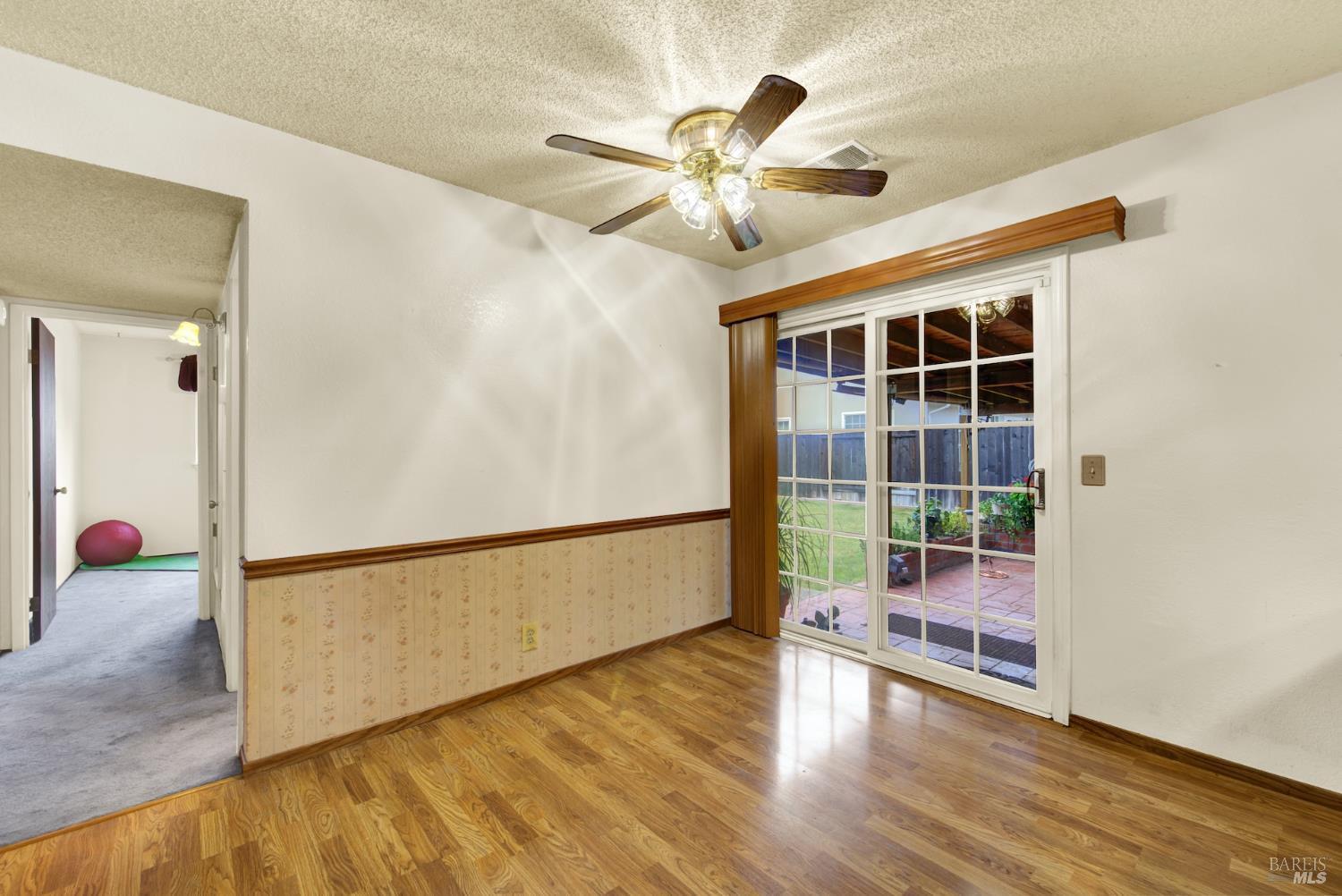 Detail Gallery Image 25 of 78 For 221 Livingston Ave, Vacaville,  CA 95687 - 3 Beds | 2 Baths
