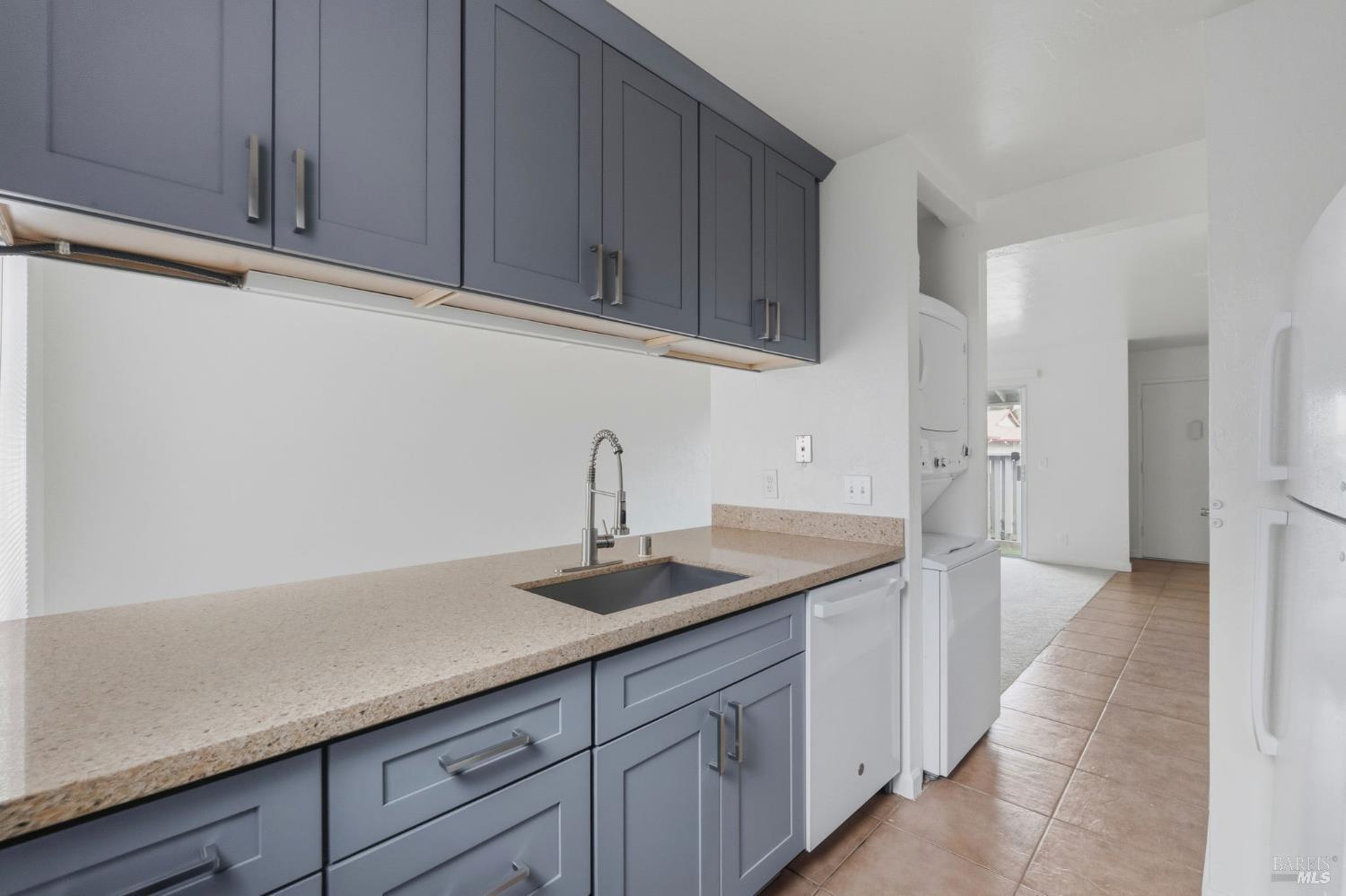 Detail Gallery Image 13 of 34 For 55 Villa Cir, Fairfield,  CA 94533 - 2 Beds | 1/1 Baths