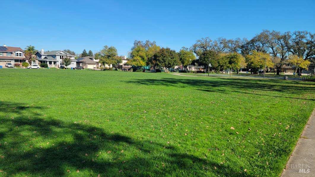 Detail Gallery Image 41 of 45 For 8050 Leno Dr, Windsor,  CA 95492 - 4 Beds | 2/1 Baths