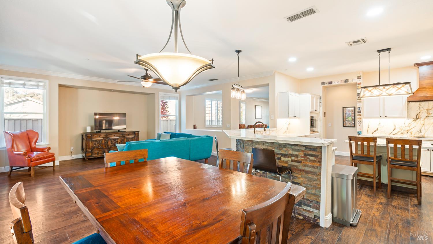 Detail Gallery Image 26 of 50 For 303 Clover Springs Dr, Cloverdale,  CA 95425 - 2 Beds | 2 Baths