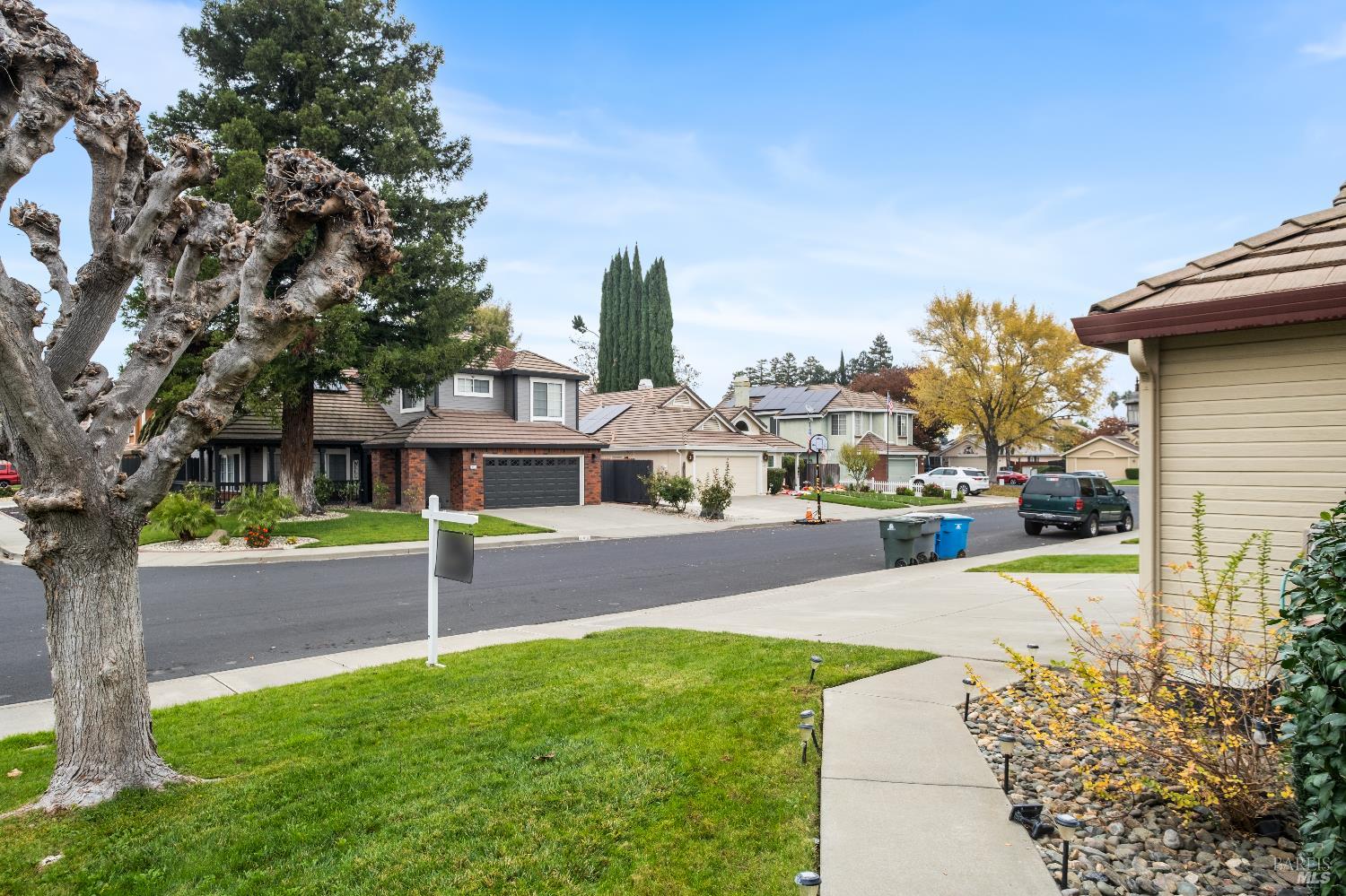 Detail Gallery Image 17 of 41 For 462 Eagle Ln, Vacaville,  CA 95687 - 3 Beds | 2 Baths