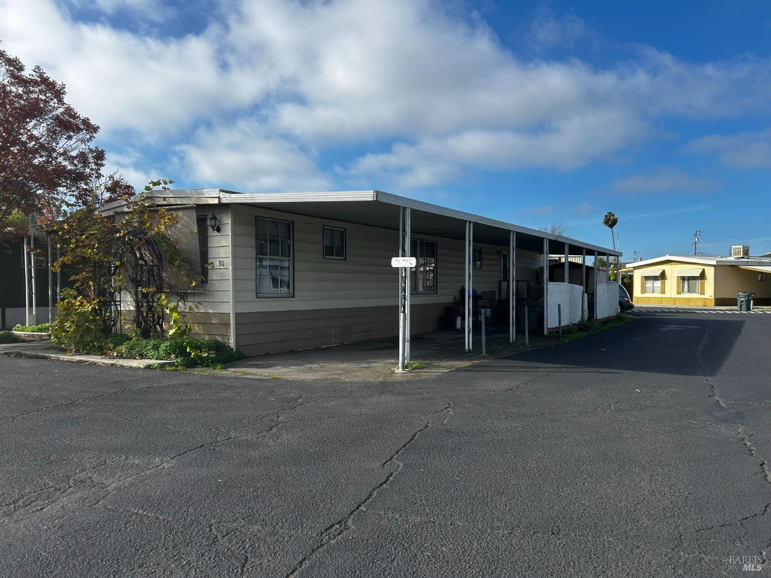 Detail Gallery Image 2 of 7 For 30 Coco Ct, Vallejo,  CA 94590 - 2 Beds | 1 Baths