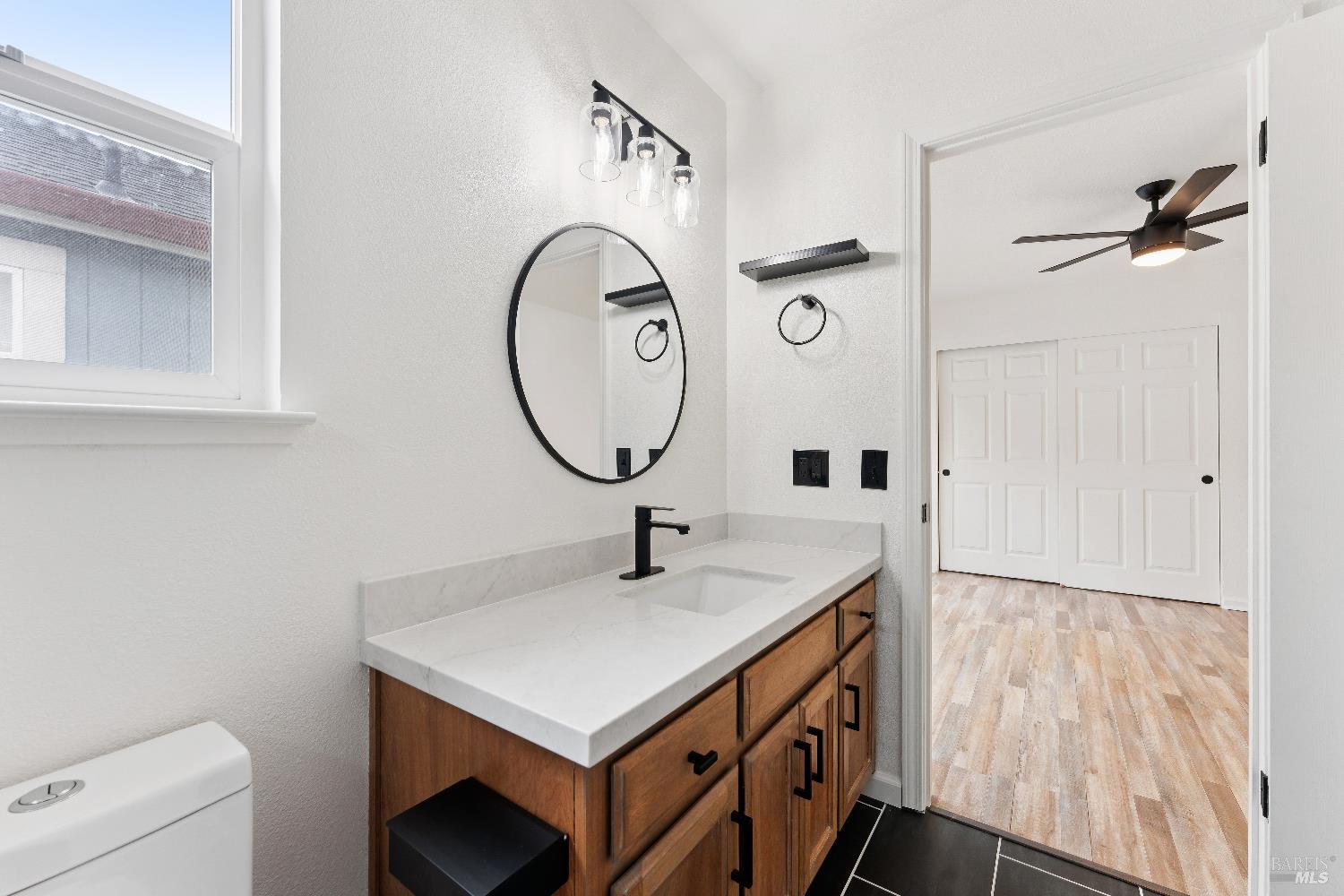 Detail Gallery Image 29 of 37 For 686 Santa Ana Cir, Santa Rosa,  CA 95404 - 3 Beds | 2/1 Baths