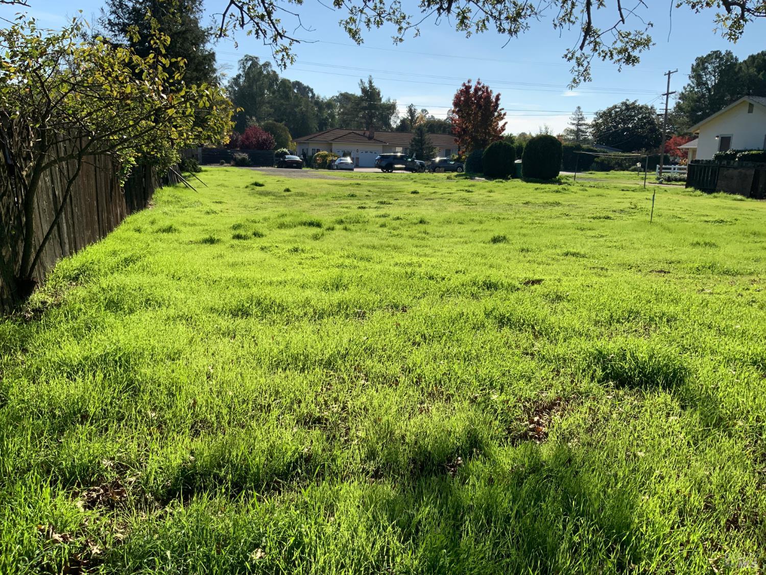 Detail Gallery Image 4 of 5 For 1125 Elm Ave, Sonoma,  CA 95476 - – Beds | – Baths