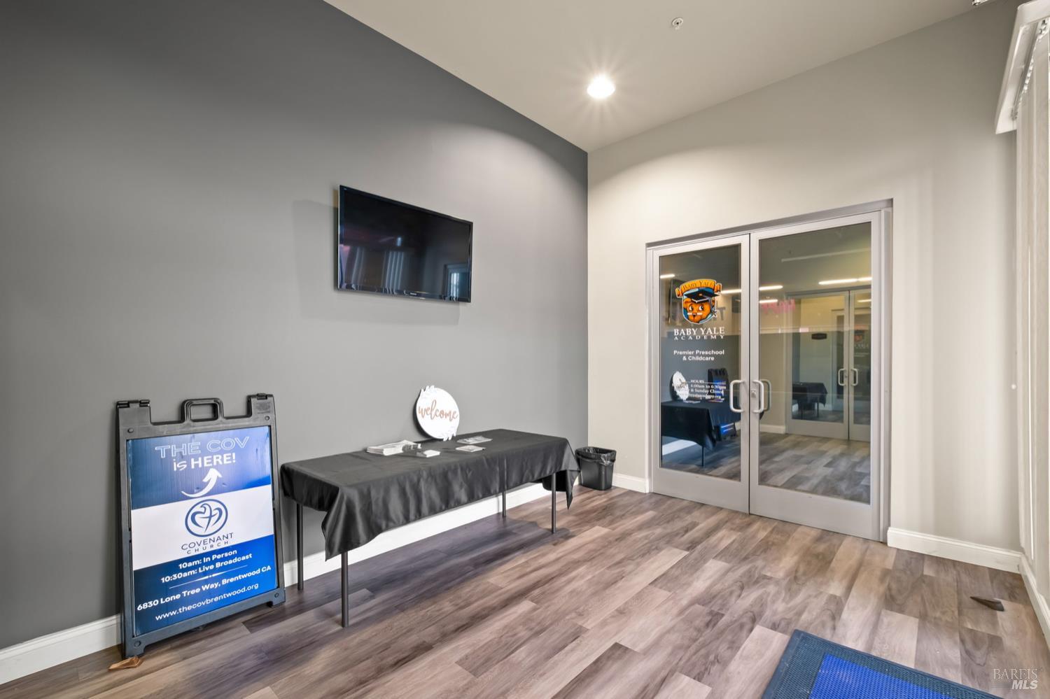 Detail Gallery Image 3 of 18 For 6830 Lone Tree Way, Brentwood,  CA 94513 - – Beds | – Baths