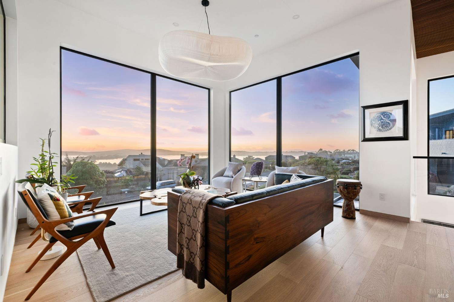 Detail Gallery Image 7 of 95 For 1536 Sea Way, Bodega Bay,  CA 94923 - 4 Beds | 4/1 Baths