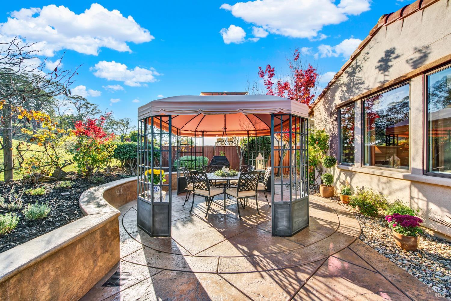 Detail Gallery Image 74 of 98 For 2965 Pebble Beach Cir, Fairfield,  CA 94534 - 4 Beds | 2/1 Baths