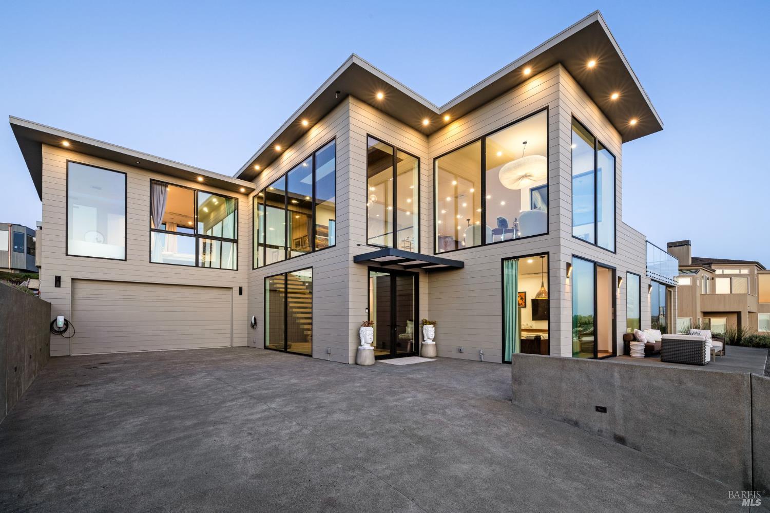 Detail Gallery Image 2 of 95 For 1536 Sea Way, Bodega Bay,  CA 94923 - 4 Beds | 4/1 Baths